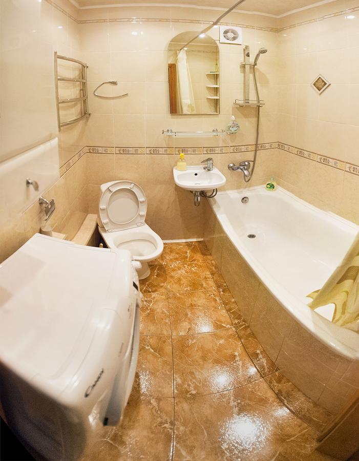 Luxury 3 Rooms Apartments In Center By Green House Połtawa Zewnętrze zdjęcie